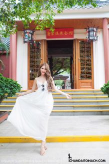 Hoa khôi xinh đẹp chụp ảnh dã ngoại resort bãi biể