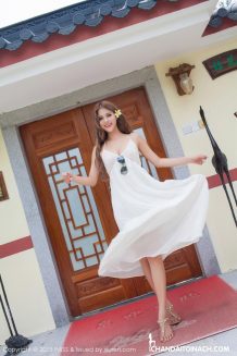 Hoa khôi xinh đẹp chụp ảnh dã ngoại resort bãi biể
