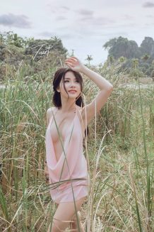 full-anh-thon-nu-mac-yem-ho-hang-o-tuyet-tinh-coc (34)