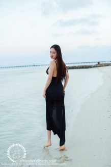 em-gheisha-nhat-xinh-dep-chup-anh-tuoi-mat-ngoai-bien (38)